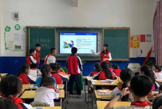 广丰县洋口镇中心小学阅读区