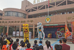 东莞市石龙镇实验小学阅读区