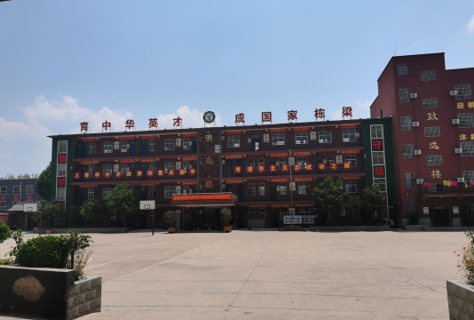 象岗初中阅读区