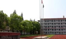 上卢初中阅读区