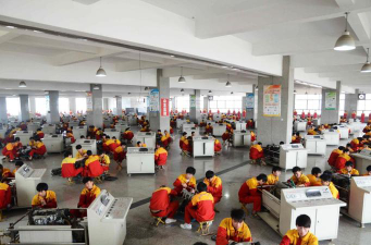 普宁市蓝翔学校阅读区