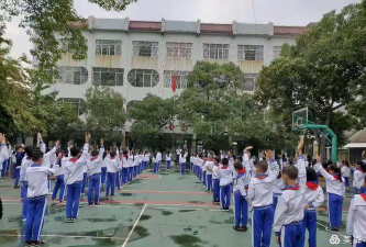 凤塘镇和安小学阅读区