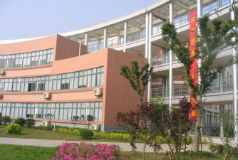吴江市盛泽第三中学阅读区