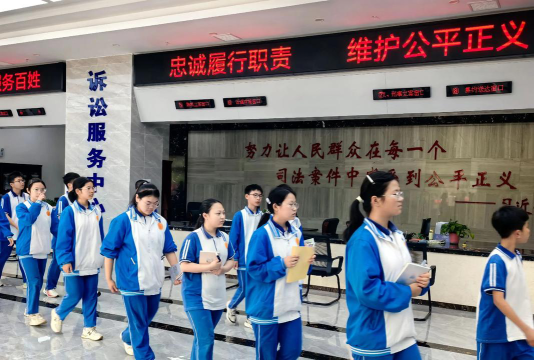 浙江省舟山市普陀区展茅镇螺门初级中学阅读区