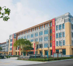 下陈中学阅读区