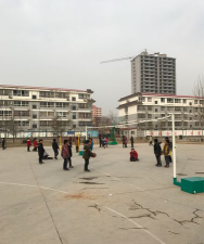 蒙自县文澜镇十里铺中心小学阅读区