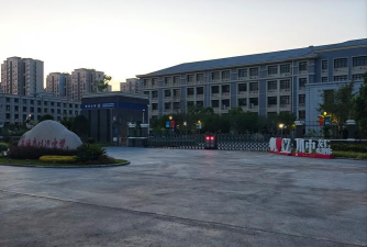 海门市江心沙学校阅读区