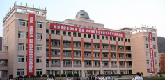 临海市杜桥镇西洋中学阅读区