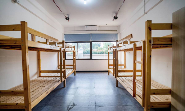 南昌高新技术产业开发区聂氏艺术培训中心有限公司阅读区