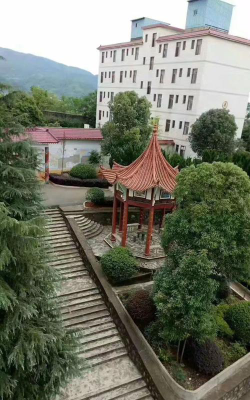 慈溪市云龙中学阅读区