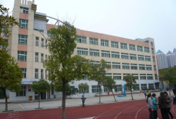 南昌市铁路第一小学(南昌铁路一小)阅读区