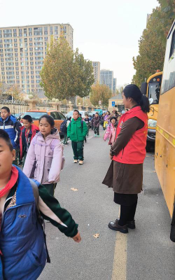 山东省文登市城区河南完小阅读区