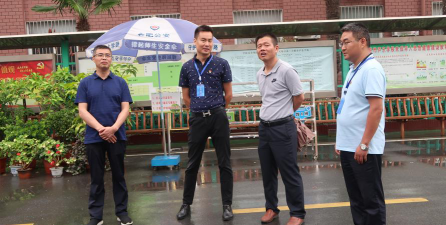 合肥市庐东学校阅读区