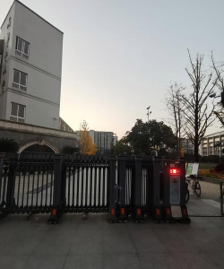 合肥市第十八中学阅读区