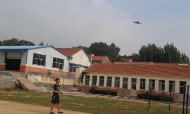 五莲县石场乡中心小学阅读区