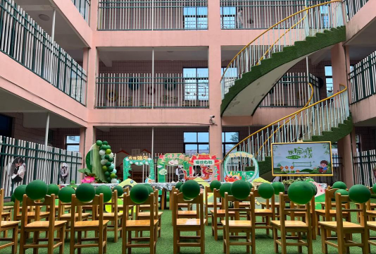 肇庆市端州区培信国际幼儿园阅读区