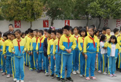 大埕镇溪美小学阅读区