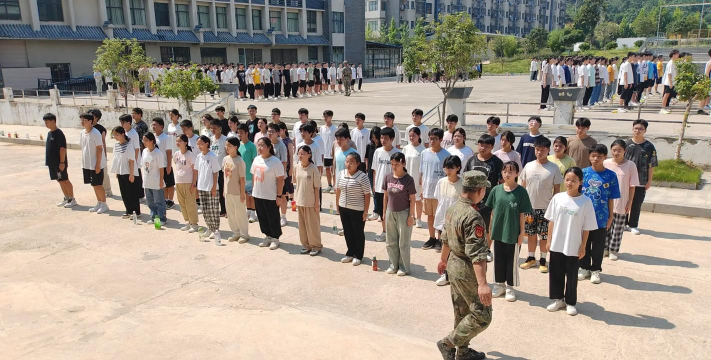 长丰县沛河中学阅读区