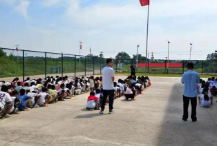 蓬溪县高坪镇小学校阅读区