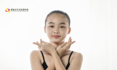 天津舞精灵艺涵艺术培训学校有限公司阅读区