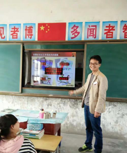 彬县新民镇曹家店初级中学阅读区
