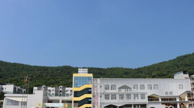 顺庆区同仁小学阅读区
