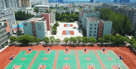 扬州市邗江区红桥中心中学阅读区