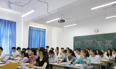 南昌高新技术产业开发区君岭艺术培训中心有限公司阅读区