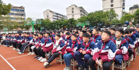丹阳市横塘初级中学阅读区