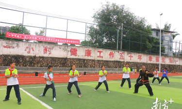 平远小学阅读区