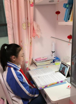 笋岗小学阅读区