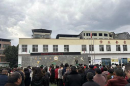 岳池县顾县小学阅读区