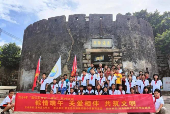 惠来县隆江镇北溪小学阅读区