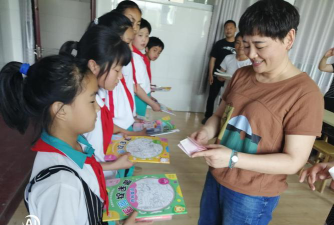 茌平县乐平镇中心小学阅读区