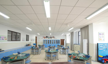 绍兴县钱清镇中学阅读区