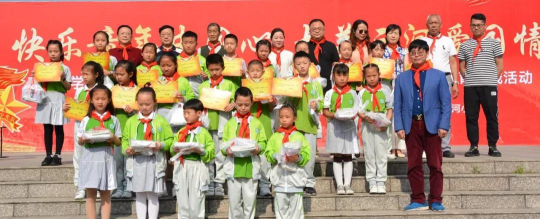 成都三河小学阅读区