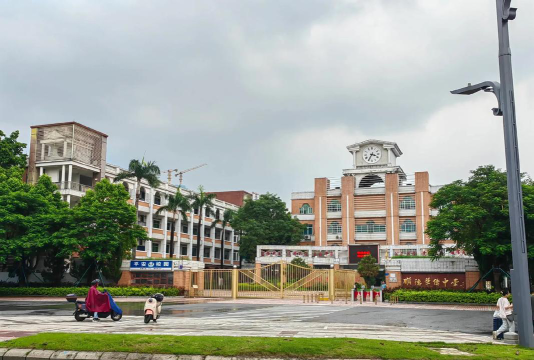 番禺区大岗镇中埠小学阅读区