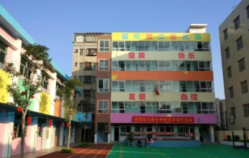 深圳市龙华区幸福童星幼儿园阅读区