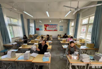 魏集镇中心小学阅读区