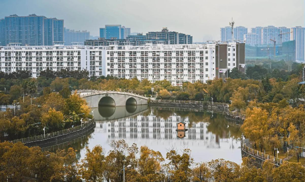 南昌工学院阅读区