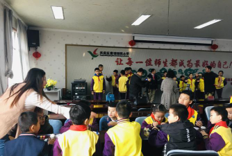 银川市兴庆区唐徕回民小学阅读区