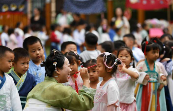 东莞市长安多彩幼儿园阅读区
