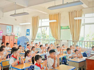 贵阳市安井学校阅读区