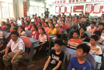 良山中学阅读区