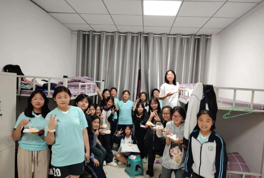 额济纳旗中学阅读区