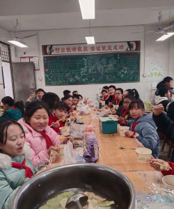 泸县云锦镇中心小学校云锦分校阅读区