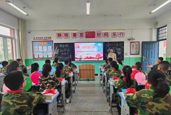 石嘴山市第十七小学阅读区