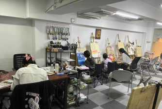 湖州夏墨美术培训有限公司阅读区