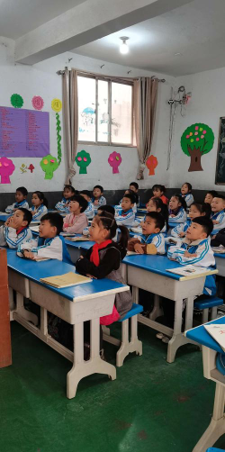 生江镇中心小学谢琼生教学点阅读区
