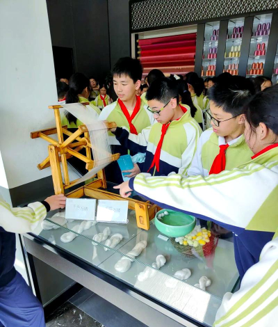 江西省吉安市吉水县黄桥镇黄桥中学阅读区